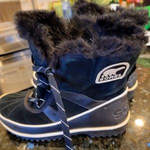 Women's Sorel Black Winter Boots Size 9